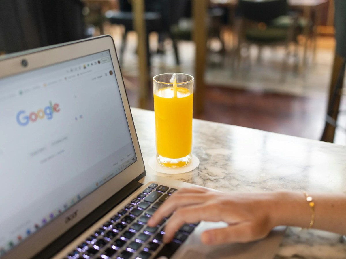 The Search History of a Girl Who Needs&nbsp;Answers